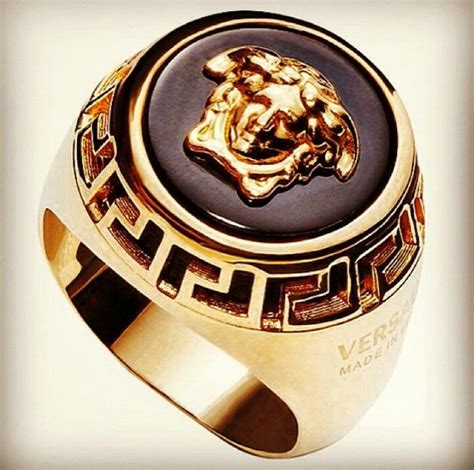 anillos de oro versace de hombre|Anillos Versace de hombre .